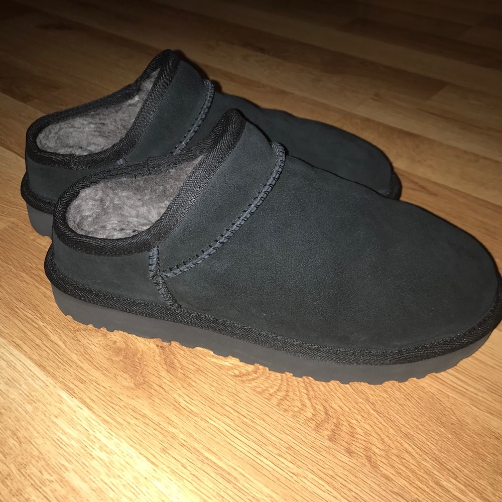 UGG Classic Slippers